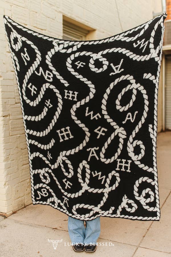Black Cattle Rope Knitted Polyester Microfiber Blanket