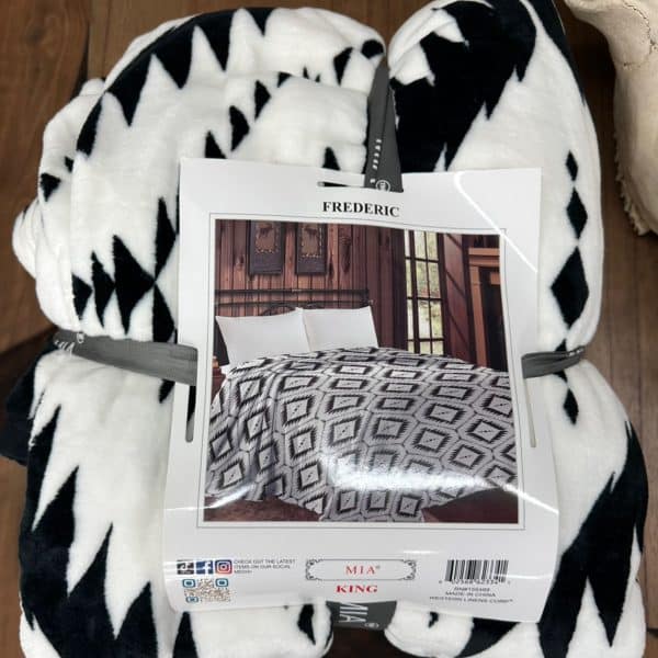 Mia Blanket Frederic