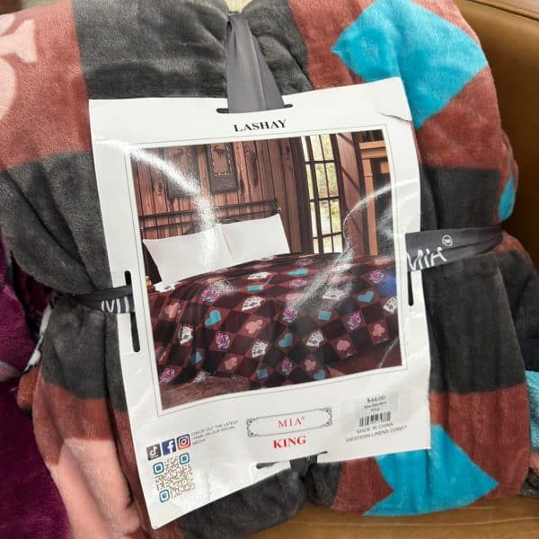 Mia Blanket Lashay