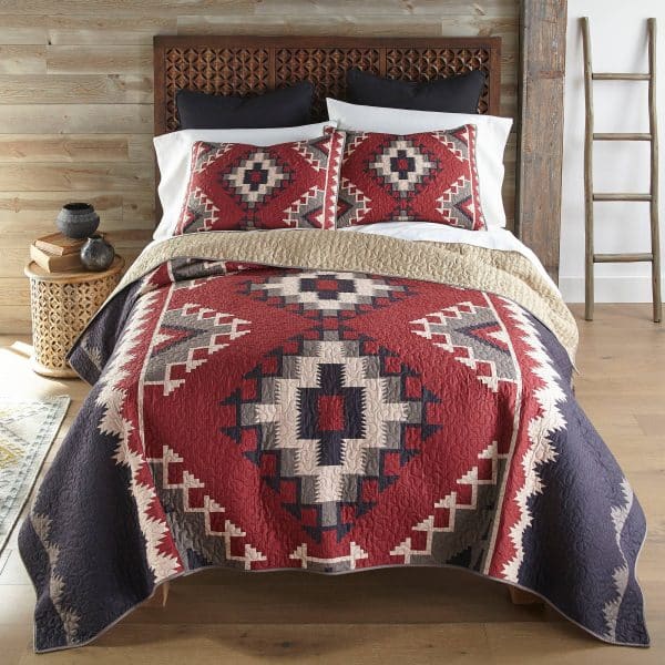 Mojave Red Quilt Collection: King