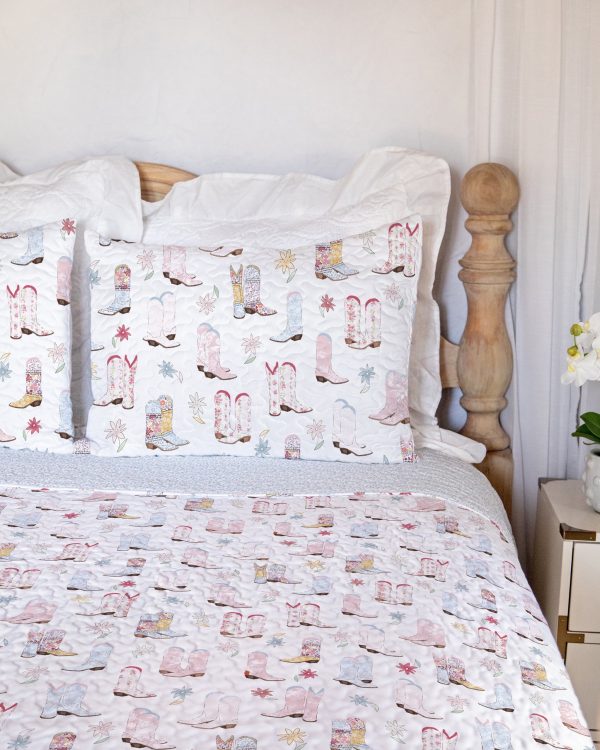 Daisy Boots Patchwork White Standard Sham